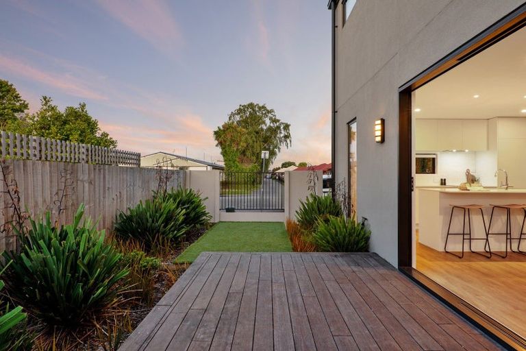 Photo of property in 1/45 Division Street, Riccarton, Christchurch, 8041