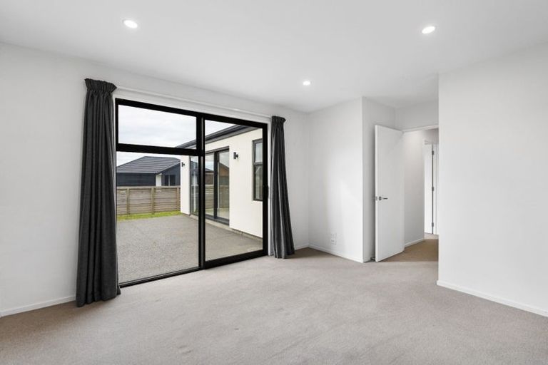 Photo of property in 17 Sedge Street, Belfast, Christchurch, 8051
