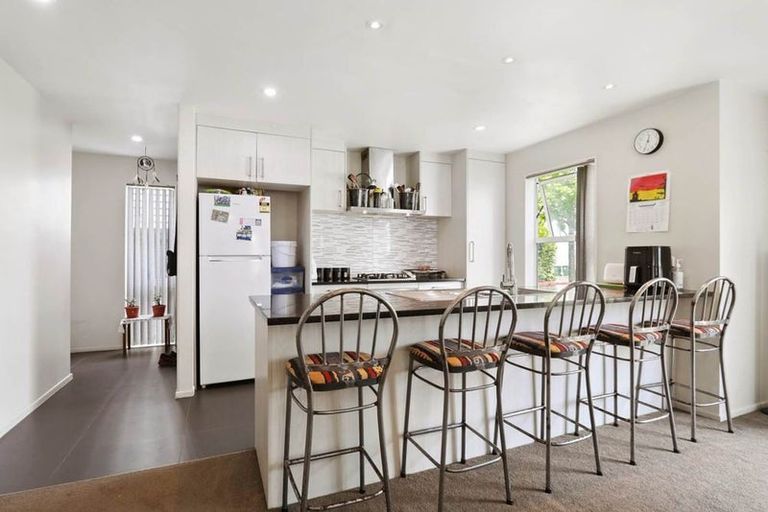 Photo of property in 229 Porchester Road, Takanini, 2112