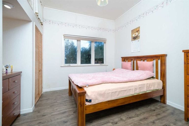 Photo of property in 130 Te Pua School Road, Helensville, 0875