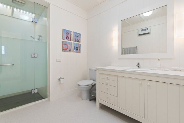 Photo of property in 350 Mcauslin Road, Whananaki, Hikurangi, 0181