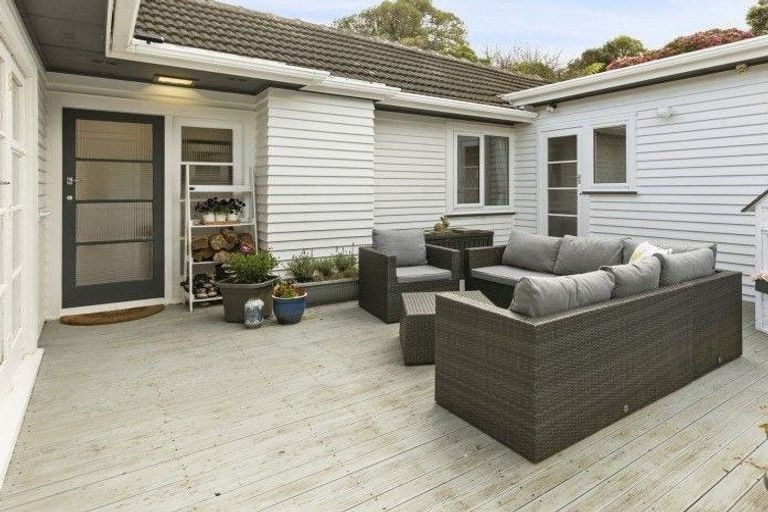 Photo of property in 99 Normandale Road, Normandale, Lower Hutt, 5010