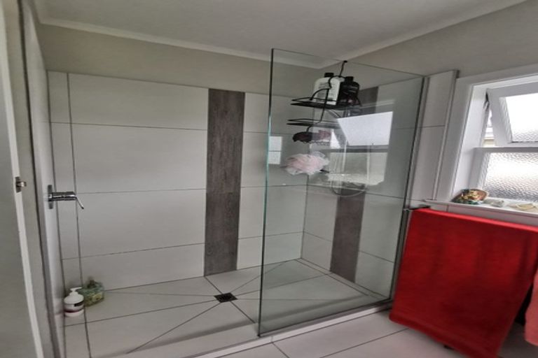 Photo of property in 103 Hurndall Street East, Maungaturoto, 0520