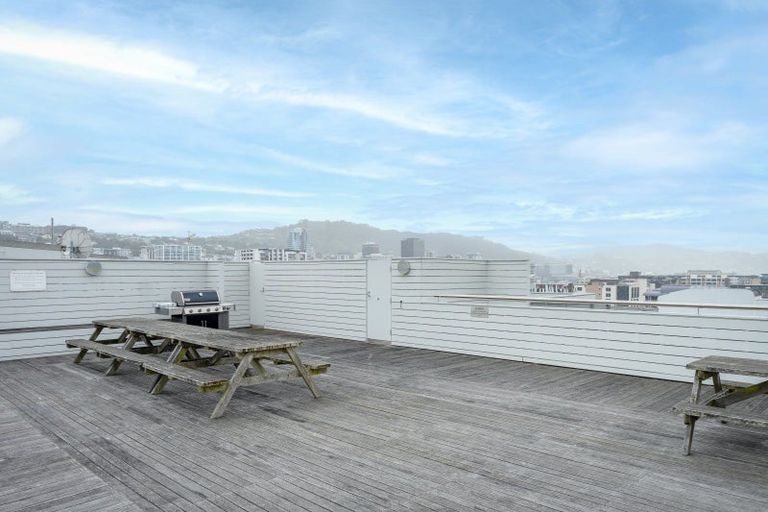 Photo of property in Trinity Apartments, 502/19 College Street, Te Aro, Wellington, 6011