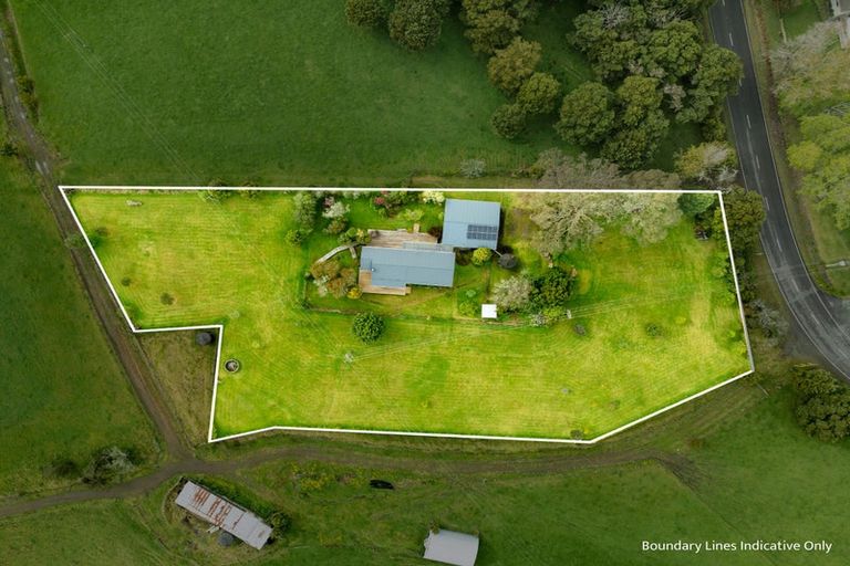 Photo of property in 2336 Mangakahia Road, Parakao, Whangarei, 0172