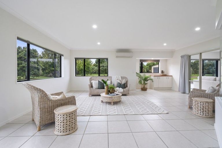 Photo of property in 16 Pukematawai Lane, Levin, 5571