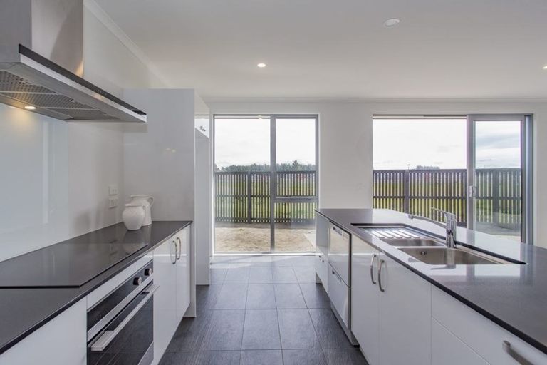 Photo of property in 18 Sholto Duncan Crescent, Halswell, Christchurch, 8025