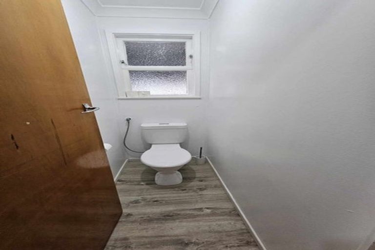 Photo of property in 18 Ashton Terrace, Castlecliff, Whanganui, 4501