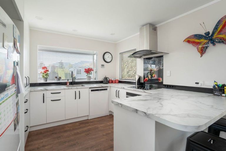 Photo of property in 1/37 Sunset Street, Hilltop, Taupo, 3330