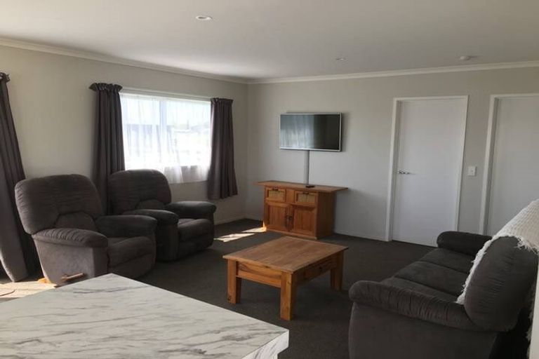 Photo of property in 22 Ulyatt Road, Meeanee, Napier, 4112