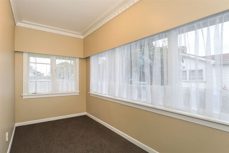 Photo of property in 156 Hakanoa Street, Huntly, 3700