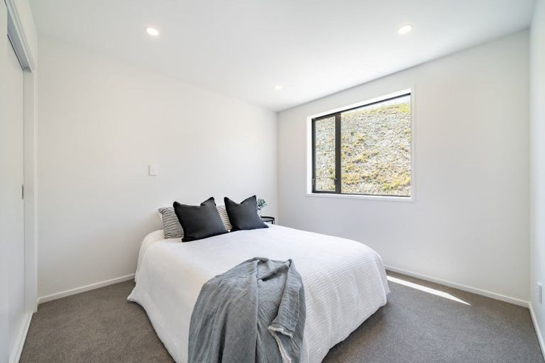 Photo of property in 37 Holystone Road, Whitby, Porirua, 5024