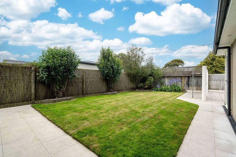 Photo of property in 69 Bower Avenue, New Brighton, Christchurch, 8083