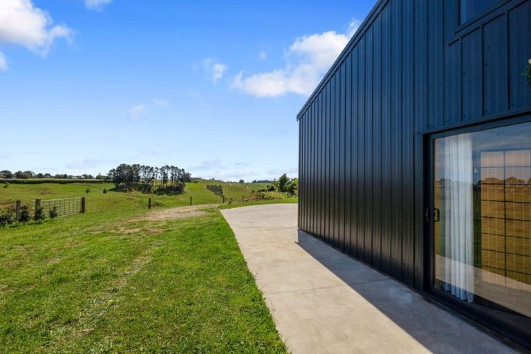 Photo of property in 401a Smart Road, Hillsborough, New Plymouth, 4372