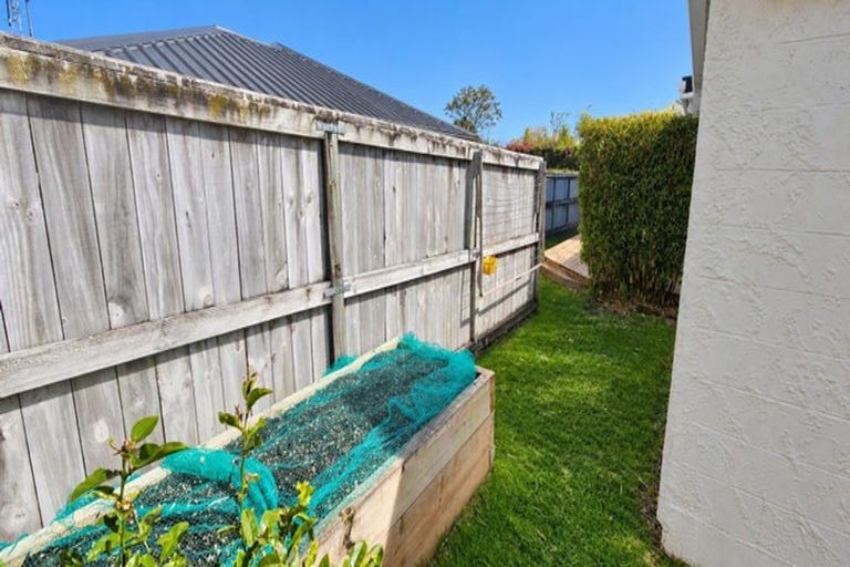 Photo of property in 158 Mangorei Road, Merrilands, New Plymouth, 4312