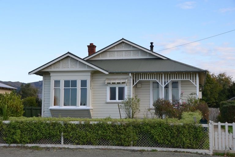 Photo of property in 52 Belt Street, Waimate, 7924