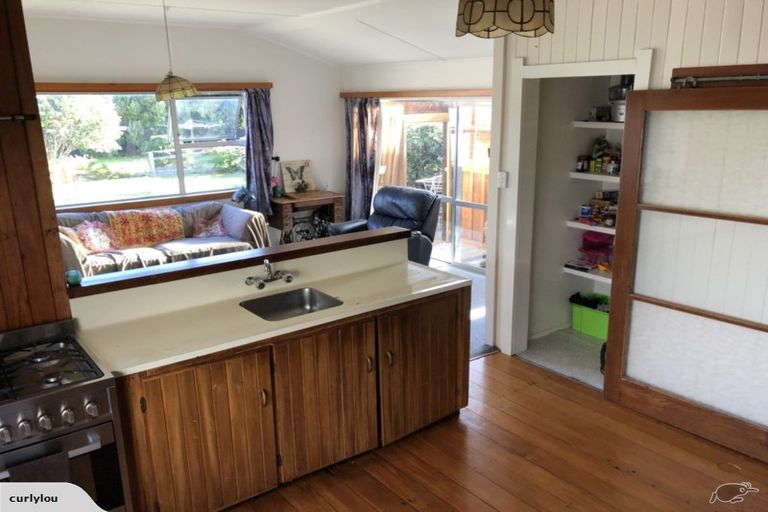 Photo of property in 174 Tasman Street, Opunake, 4616