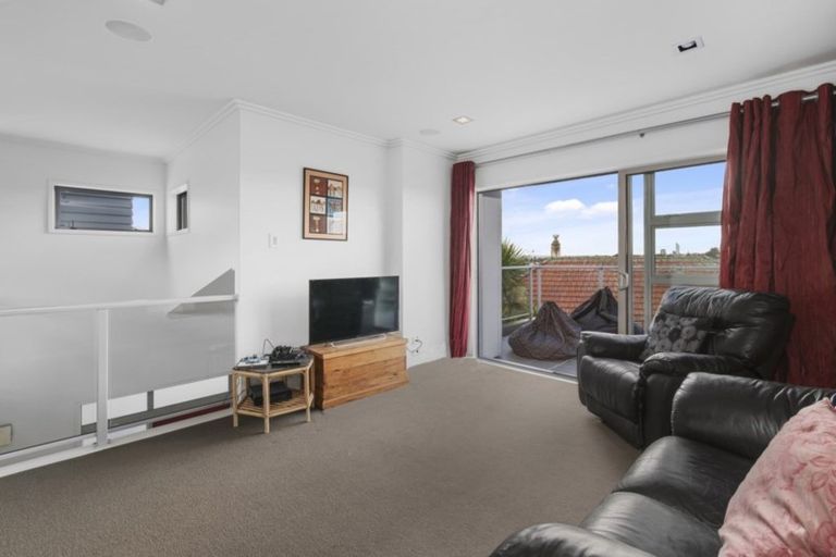 Photo of property in 6 Regent Street, Devonport, Auckland, 0624