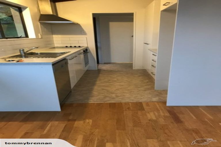 Photo of property in 16 Telstar Place, Beach Haven, Auckland, 0626