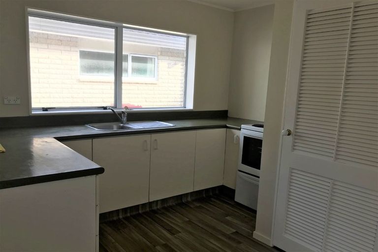 Photo of property in 44a Whiteley Street, Moturoa, New Plymouth, 4310