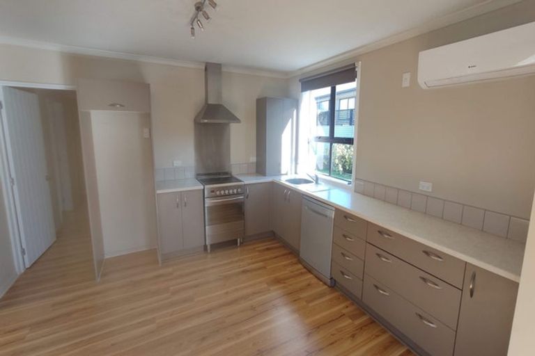 Photo of property in 111 North Belt, Lincoln, 7608