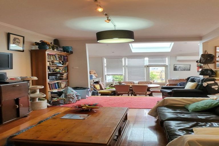 Photo of property in 92 Austin Street, Mount Victoria, Wellington, 6011