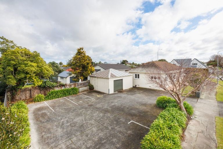 Photo of property in 58 Rangitane Street, Palmerston North, 4414