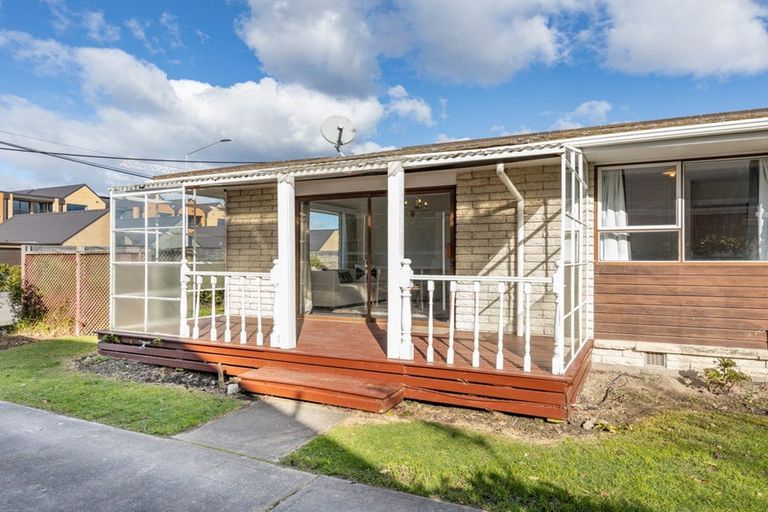 Photo of property in 1/18 Steadman Road, Broomfield, Christchurch, 8042