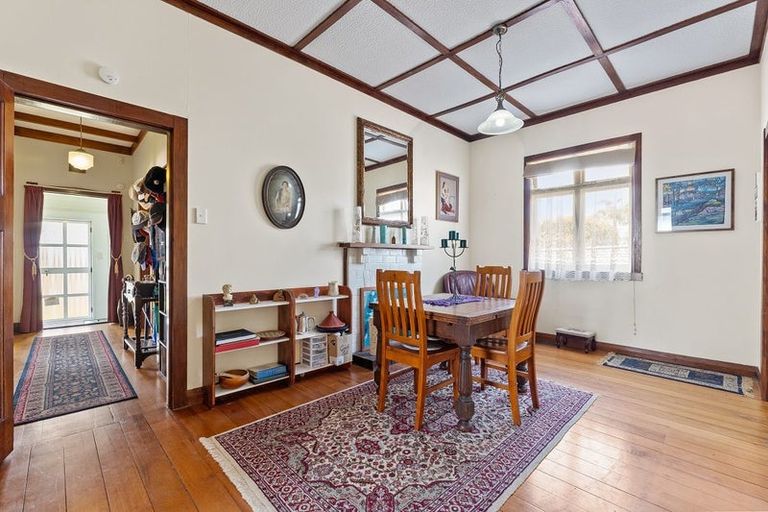 Photo of property in 56 Ngataringa Road, Devonport, Auckland, 0624