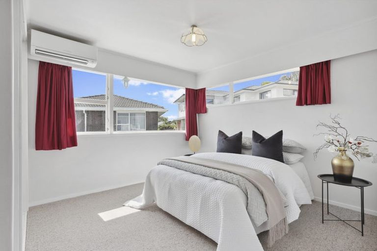 Photo of property in 43 Waitaki Street, Henderson, Auckland, 0612