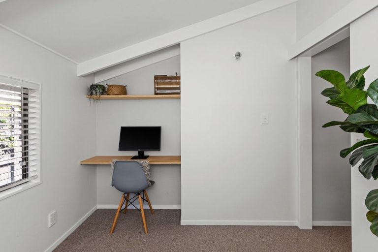 Photo of property in 19 Laurent Place, Greenmeadows, Napier, 4112