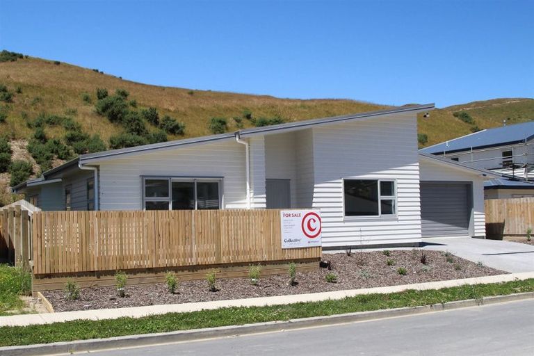Photo of property in 44 Rochdale Drive, Churton Park, Wellington, 6037