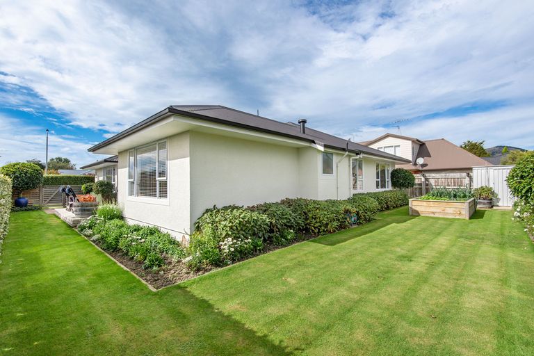 Photo of property in 54 Silverstream Drive, Mosgiel, 9024