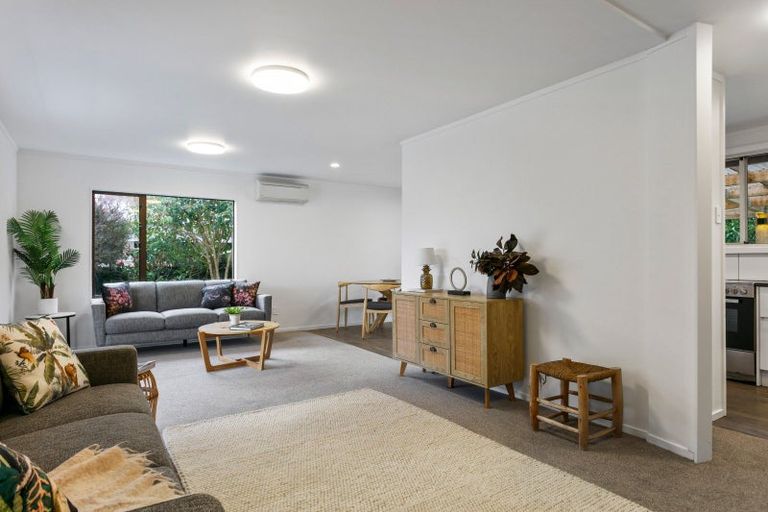 Photo of property in 10 Campion Road, Riverdale, Gisborne, 4010