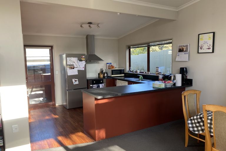 Photo of property in 6-6a Matilda Street, Seaview, Timaru, 7910