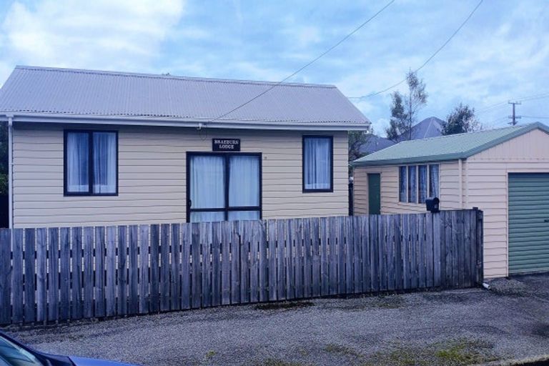 Photo of property in 13 Pakington Street, Westport, 7825