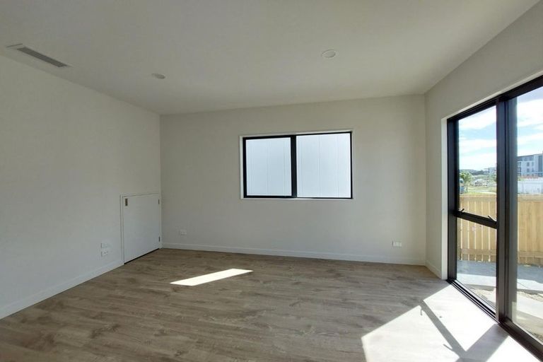 Photo of property in 9 Green Bamboo Road, Hobsonville, Auckland, 0616