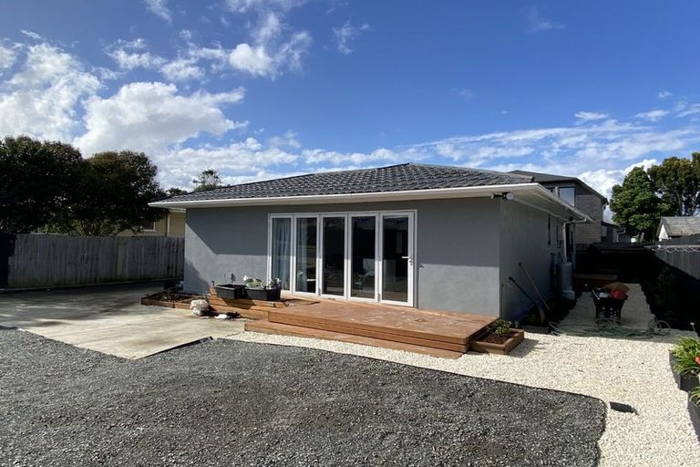 Photo of property in 14 Evans Road, Weymouth, Auckland, 2103