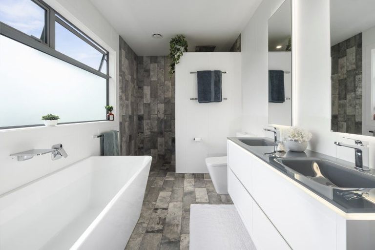 Photo of property in 20 Lancewood Way, Kinloch, Taupo, 3377