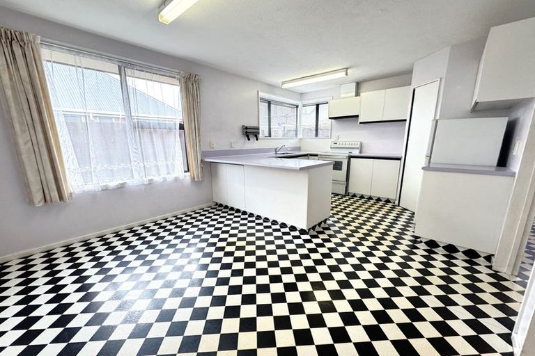 Photo of property in 1/142 Racecourse Road, Sockburn, Christchurch, 8042