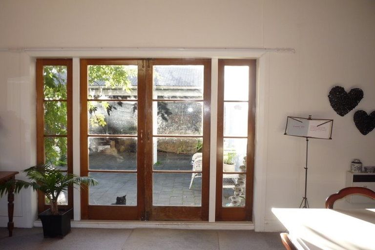 Photo of property in 70 Norwood Road, Bayswater, Auckland, 0622