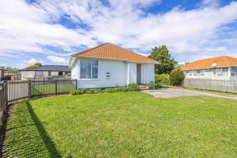 Photo of property in 37 Ross Crescent, Fairfield, Hamilton, 3214