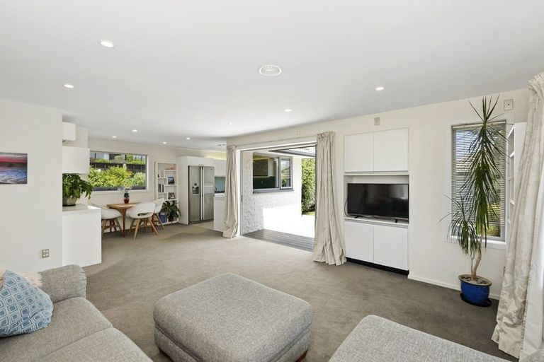 Photo of property in 515 Marine Parade, South New Brighton, Christchurch, 8062
