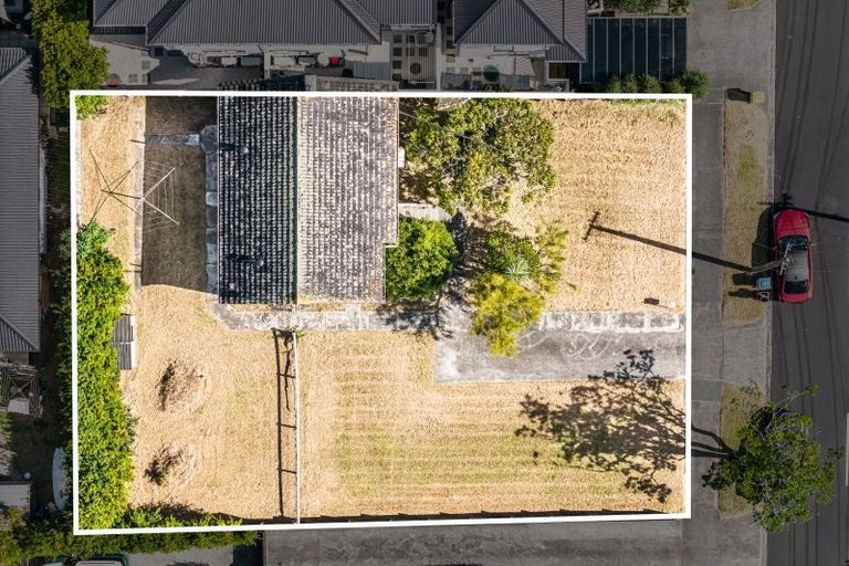 Photo of property in 80 Walmer Road, Point Chevalier, Auckland, 1022