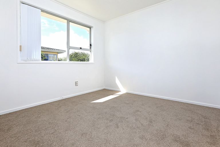 Photo of property in 30 Sharland Avenue, Manurewa, Auckland, 2102