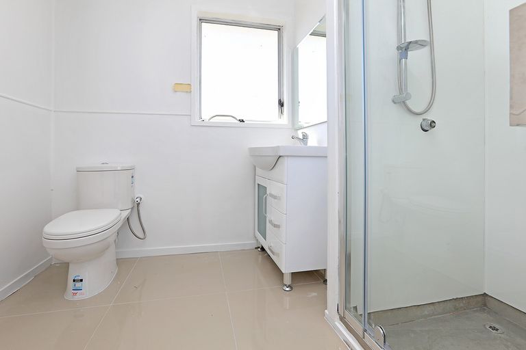 Photo of property in 30 Sharland Avenue, Manurewa, Auckland, 2102