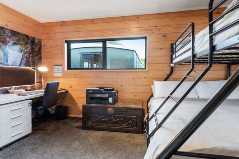 Photo of property in 9 Rangiuru Bay Road, Lake Tarawera, Rotorua, 3076