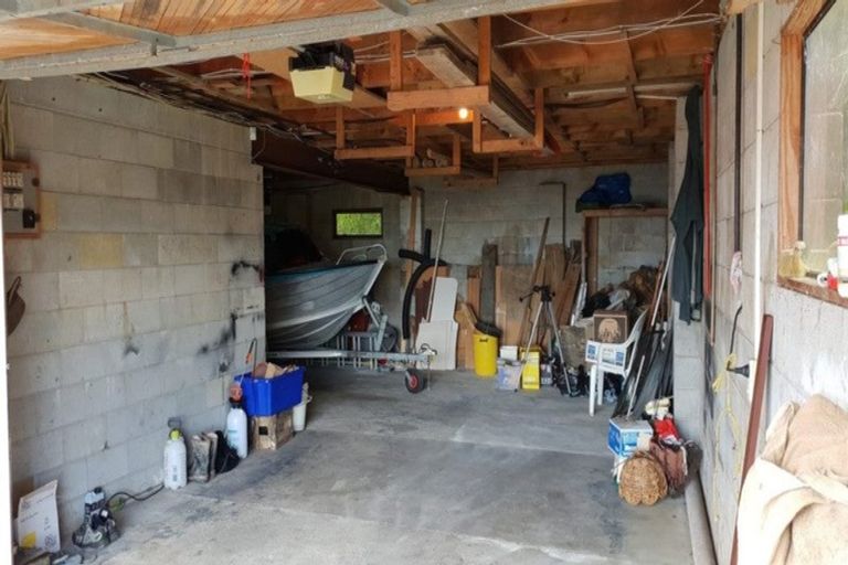 Photo of property in 26 Bay View Road, Cable Bay, 0420