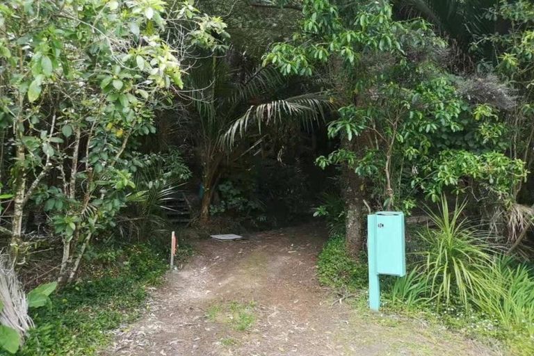 Photo of property in 30 Ocean View Road, Huia, Auckland, 0604