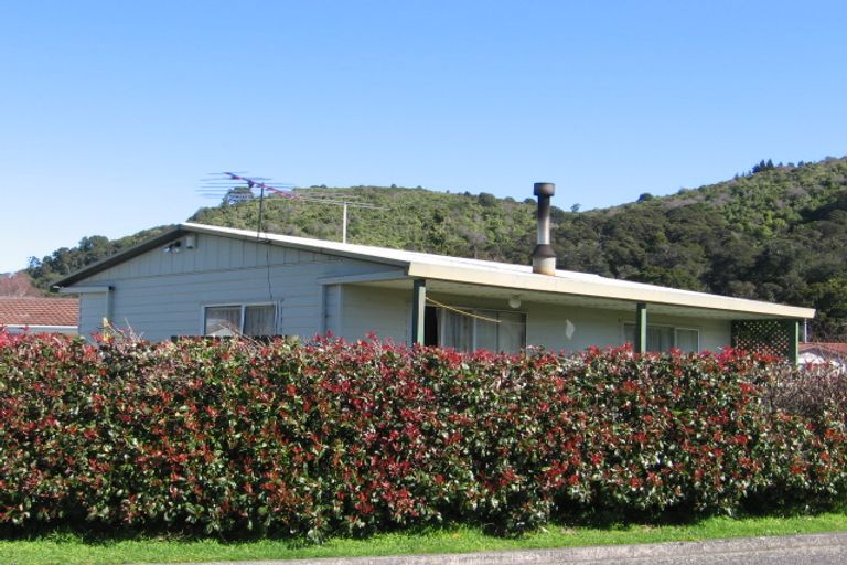 Photo of property in 1 Totara Grove, Featherston, 5710